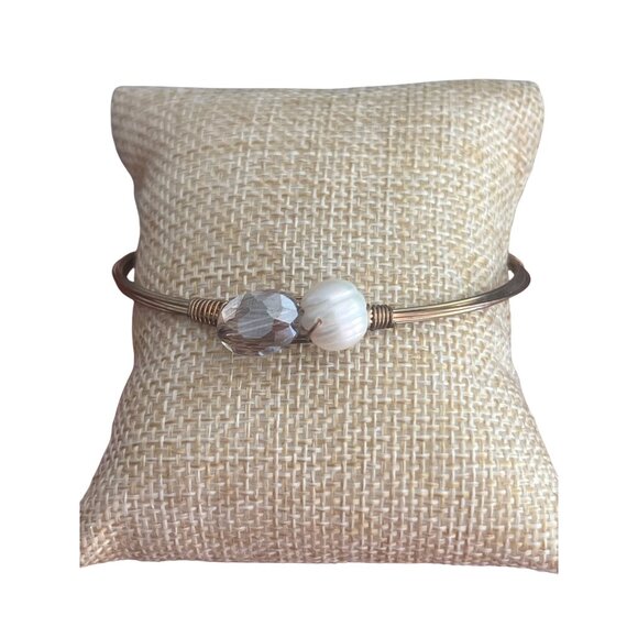 Gold Tone Wire Bangle Bracelet Genuine Pearl Glass Bead Stations Stack 8" - Picture 1 of 4